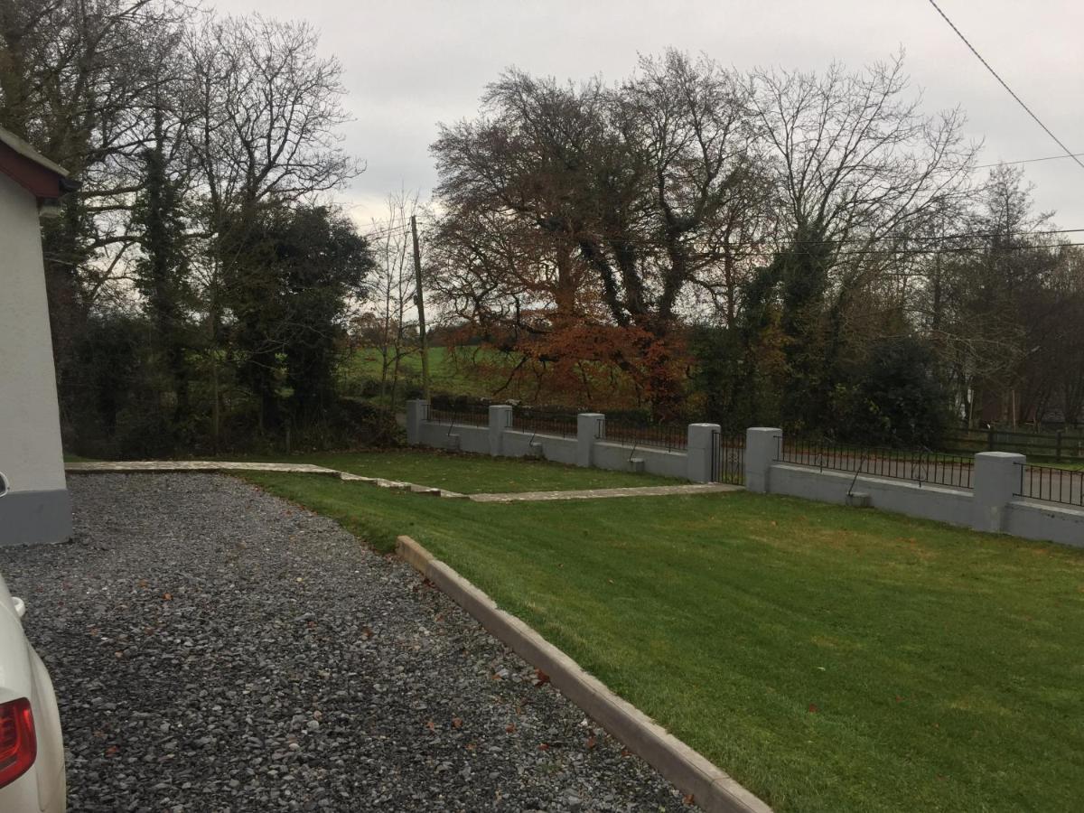 Kits Lodge Crover Cavan Exterior photo